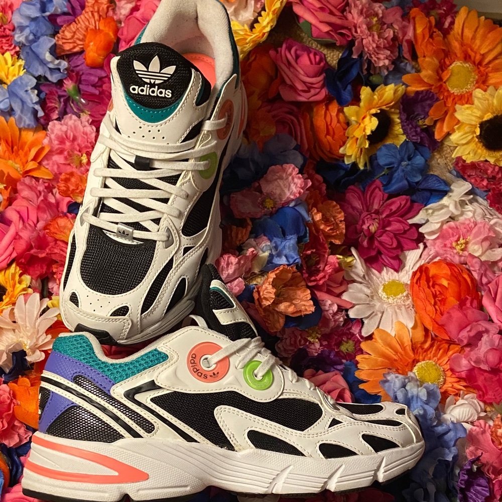 Adidas Women’s Falcon Athletic Shoes – Size 8 – Statement Colorway